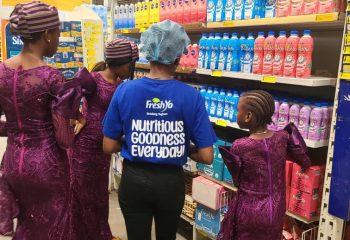 FRESHYO-IN-STORE-SAMPLING-3